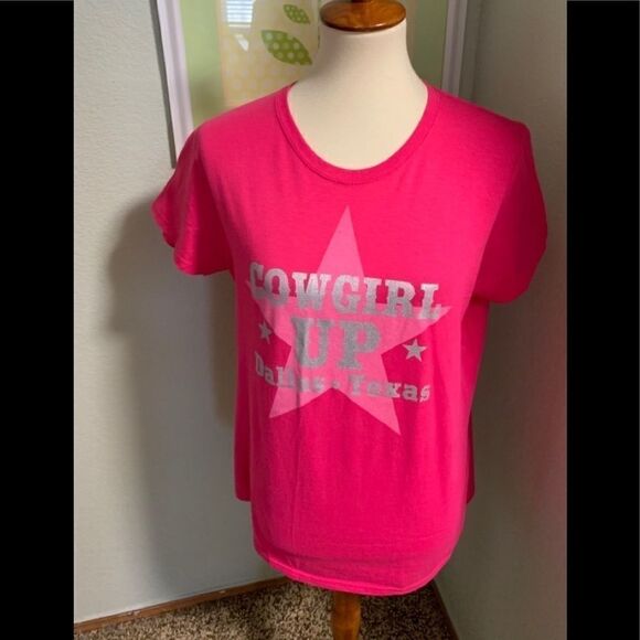 NWOT Cowgirl Up Dallas Texas Shortsleeved Tee #20 - Picture 1 of 3